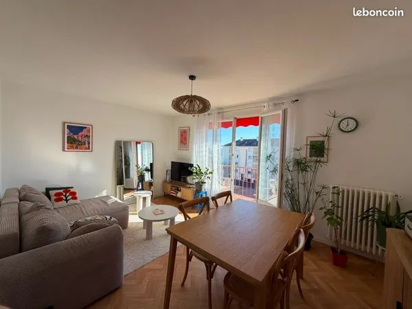 Appartement T4 - 73 m² - Saumur, quartier Château, non meublé