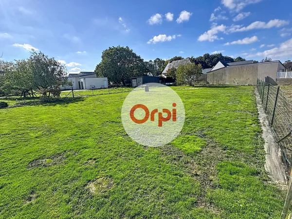 Terrain 930 m²