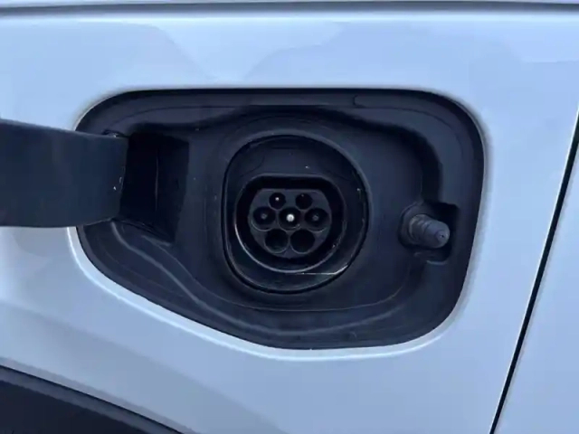 Volvo Xc40 t5 recharge 180+82 ch dct7 — photo 8