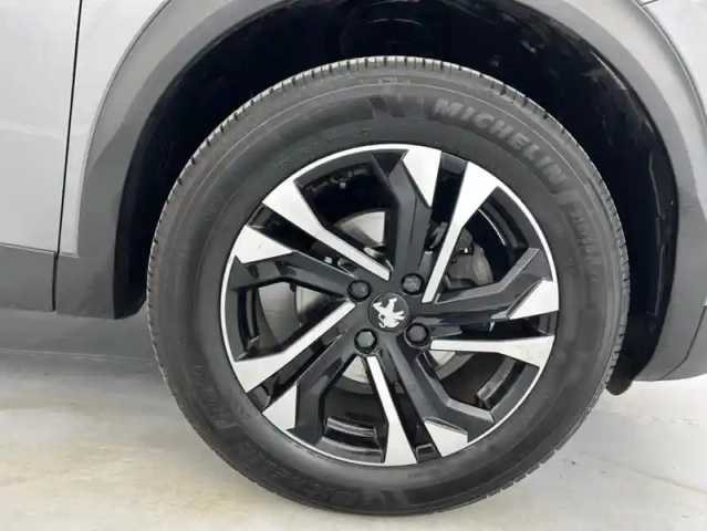 Peugeot 2008 1.2 puretech 130ch allure pack eat8 + sièges chauffants — photo 43