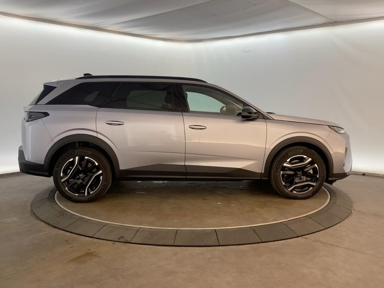 Peugeot 5008 electrique 210 ch 73 kwh allure — photo 4