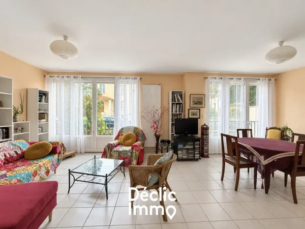 Appartement en résidence 3 pièces 84 m²