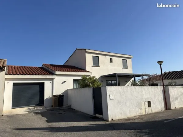 Particulier vend villa lotissement les jardins de louis port de bouc