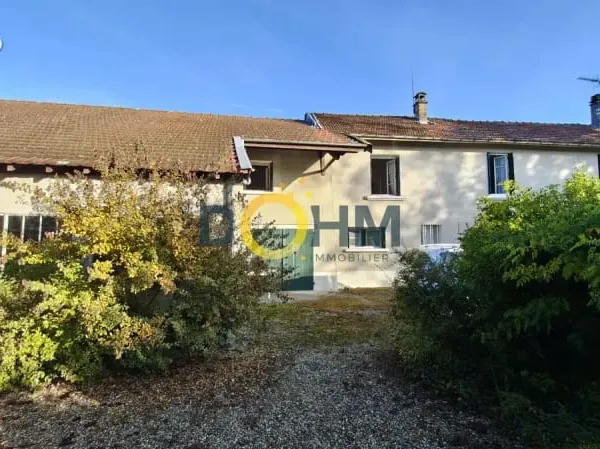 Corps de ferme à rénover 125 m2 habitables 2 475 m2 de terrain