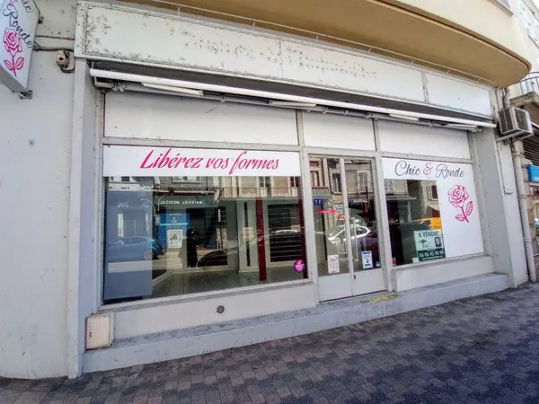 Local commercial 2 pièces 48 m²