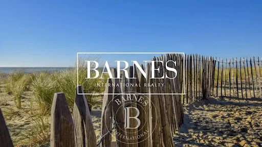 Villa 7 pièces 196 m²