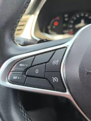 Renault Captur mild hybrid 160 edc — photo 21