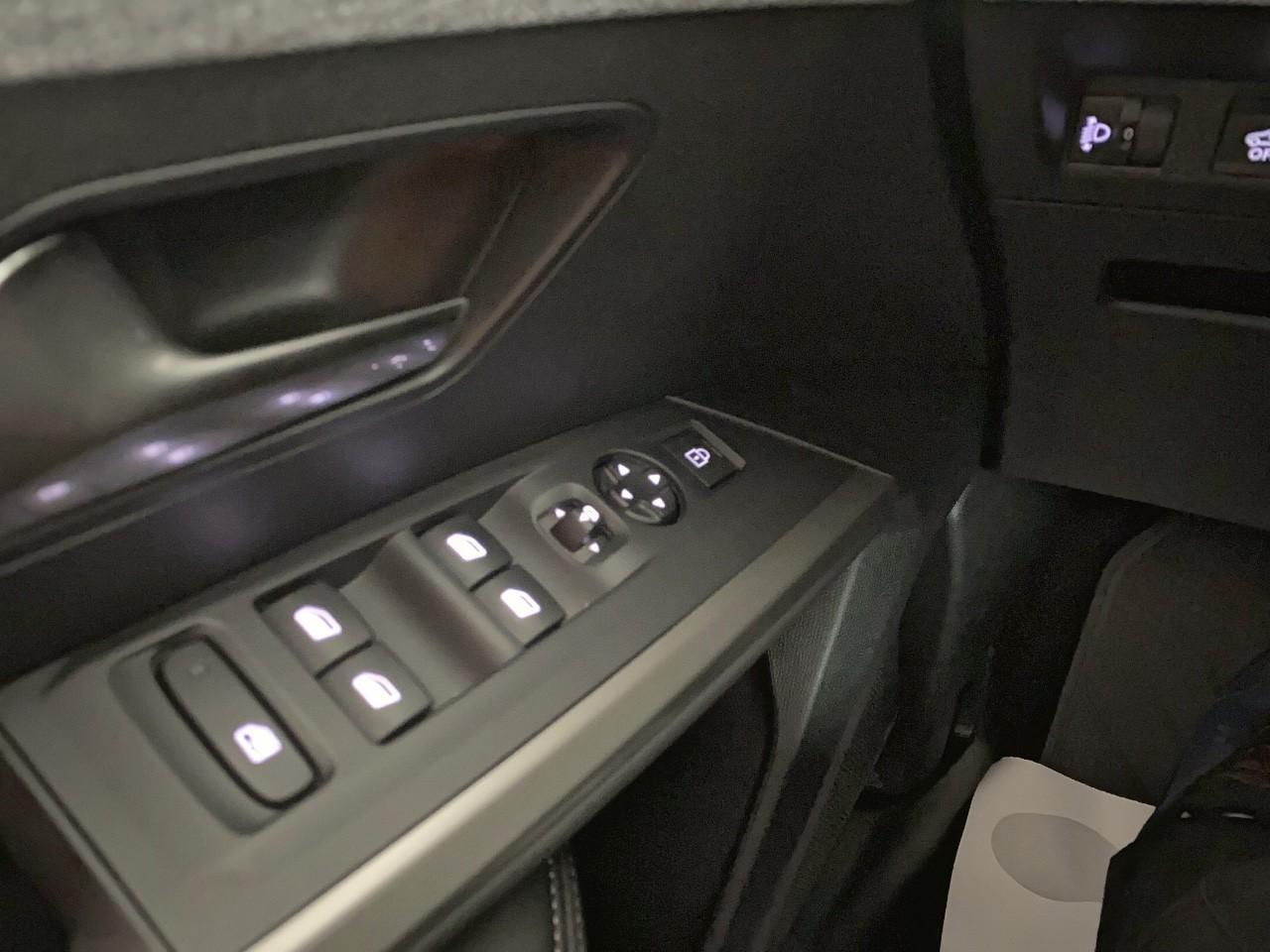 Peugeot 5008 hybrid 145 ch e-dcs6 allure — photo 20