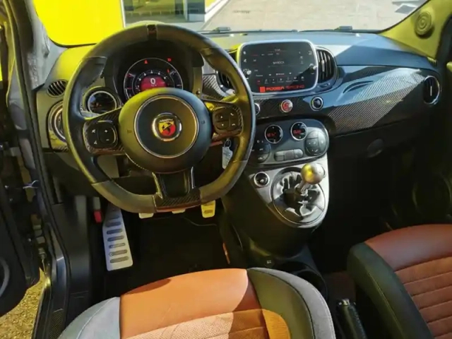 Abarth 500 595 competizione 1.4 t-jet 16v — photo 9
