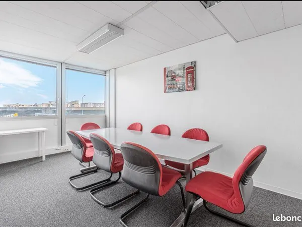 Bureaux lumineux à la cepiere à Toulouse, environnement calme