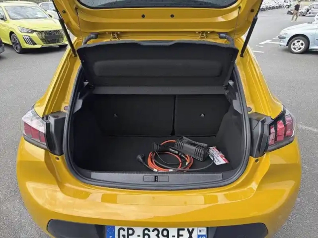 Peugeot 208 electrique 50 kwh 136ch — photo 6