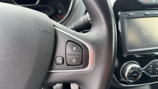 Renault Captur 1.2 TCe 120 Energy - Intens – 2017 – 133261 km – Essence – Boîte Manuelle — photo 2