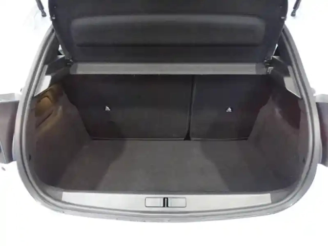 Peugeot 208 1.2 100ch s&amp;s style — photo 12