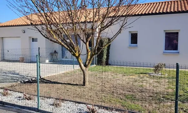 Maison à vendre 6 pièces BRION PRES THOUET (79)