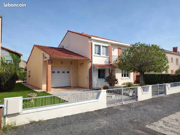 Maison - 6 pièces - 140 m²
