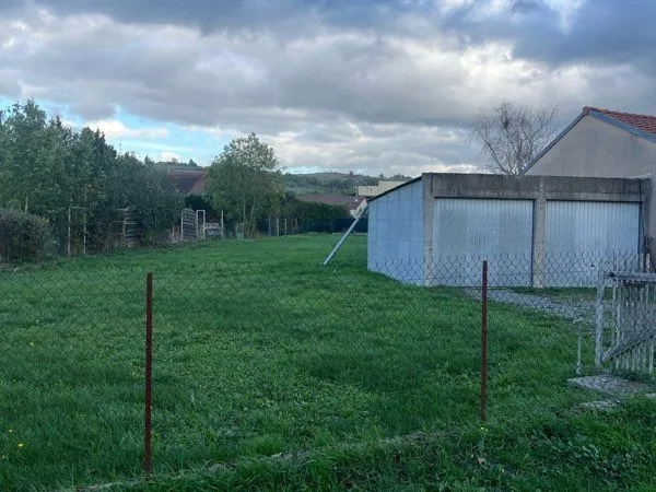 Terrain avec garage