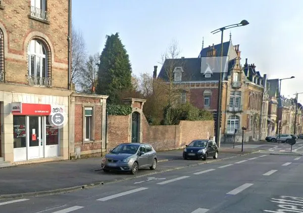 Local commercial 40 m² Secteur champ Elysées