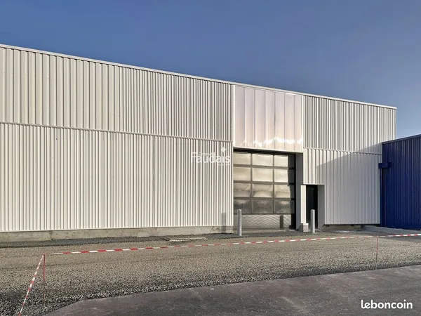 Bureaux 395 m² Coutances