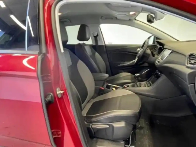Opel Grandland X 1.2 turbo 130ch ecotec innovation — photo 12