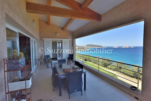 Appartement 4 pièces 165 m²