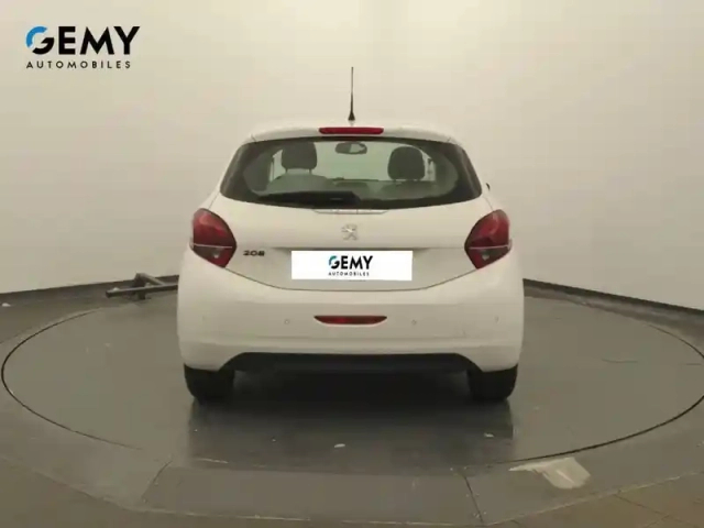 Peugeot 208 puretech 82ch s&amp;s bvm5 — photo 5