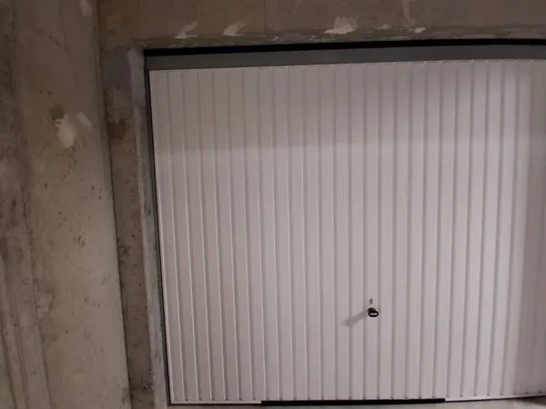 Garage fermé et sécurisé à louer à Sarzeau centre 56370