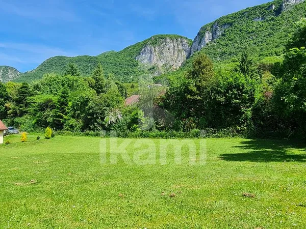 Terrain 1400 m² Saint-Pierre-de-Chérennes