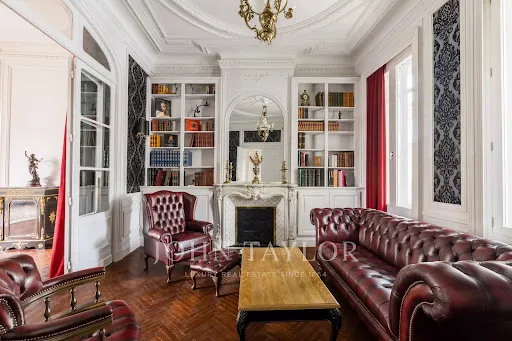 Maison 7 pièces 276 m²
