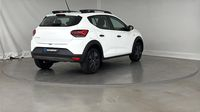 Dacia Sandero 1.0 TCe 90ch Stepway Essential -24 — photo 5