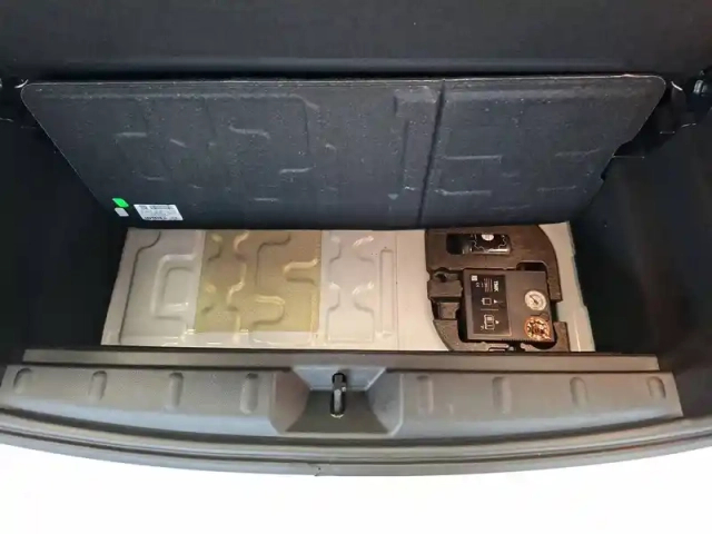 Mini Mini hatch 3 portes cooper 136 ch dkg7 — photo 25