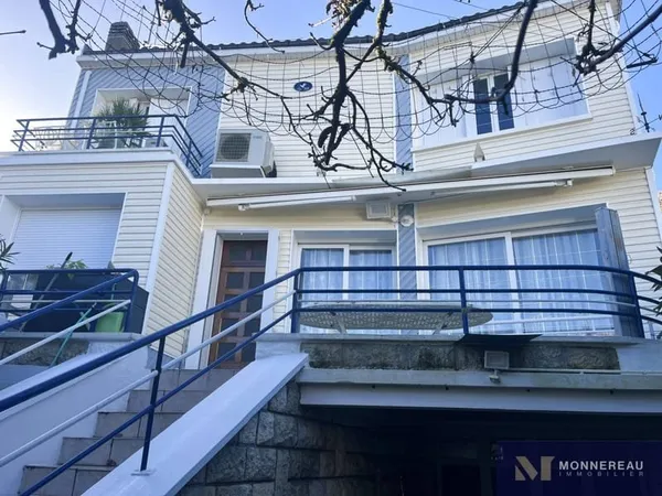 Maison 7 pièces 165 m²