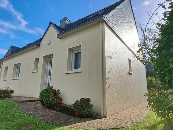 Vends maison traditionnelle - 97 m² - 4 pièces, 3 chambres - Vannes 56000