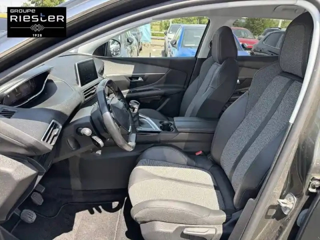 Peugeot 3008 puretech 130ch s&amp;s bvm6 — photo 11