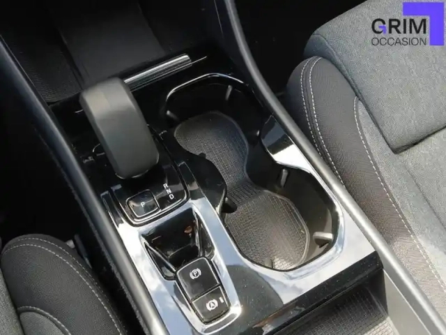 Volvo Xc40 t4 recharge 129+82 ch dct7 — photo 10