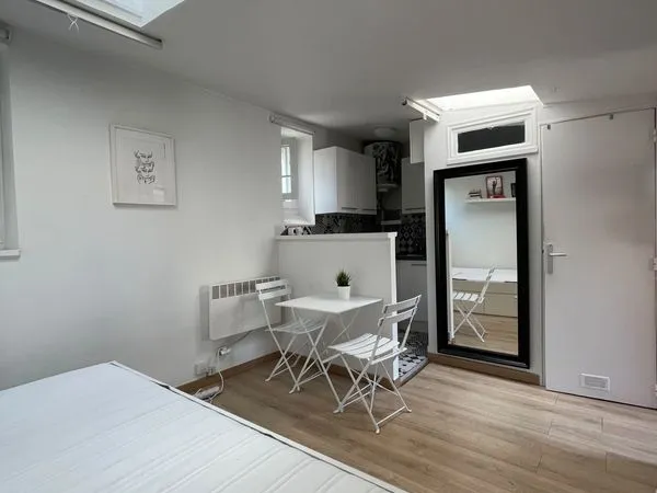 Studio 1 pièce 17 m²