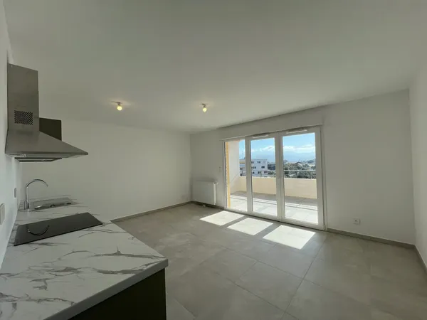 APPARTEMENT STUDIO NEUF + PKG SOUS SOL AJACCIO TERRASSES DU STILETTO