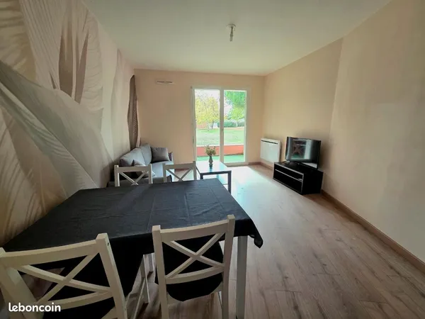 T2 meublé 45 m² refait à neuf - Jardin, piscine & 2 parkings (Gare à pied)