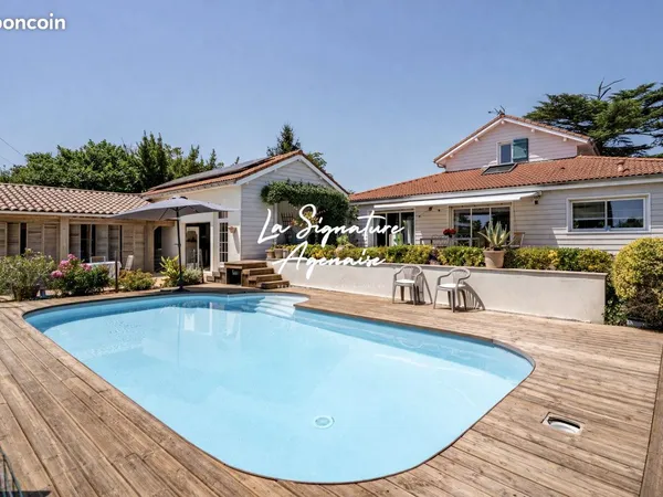 Maison 5 pièces 196 m²