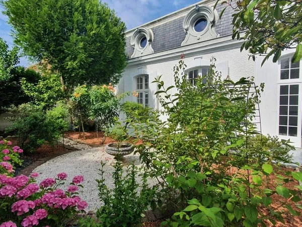 Maison 7 pièces 272 m²