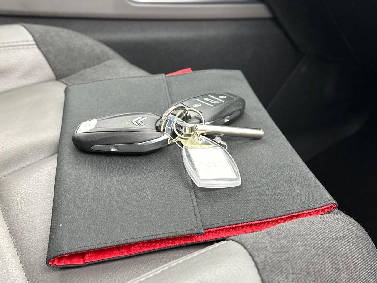 Citroën C5 Aircross hybride rechargeable 225 s&s e-eat8 shine pack — photo 38