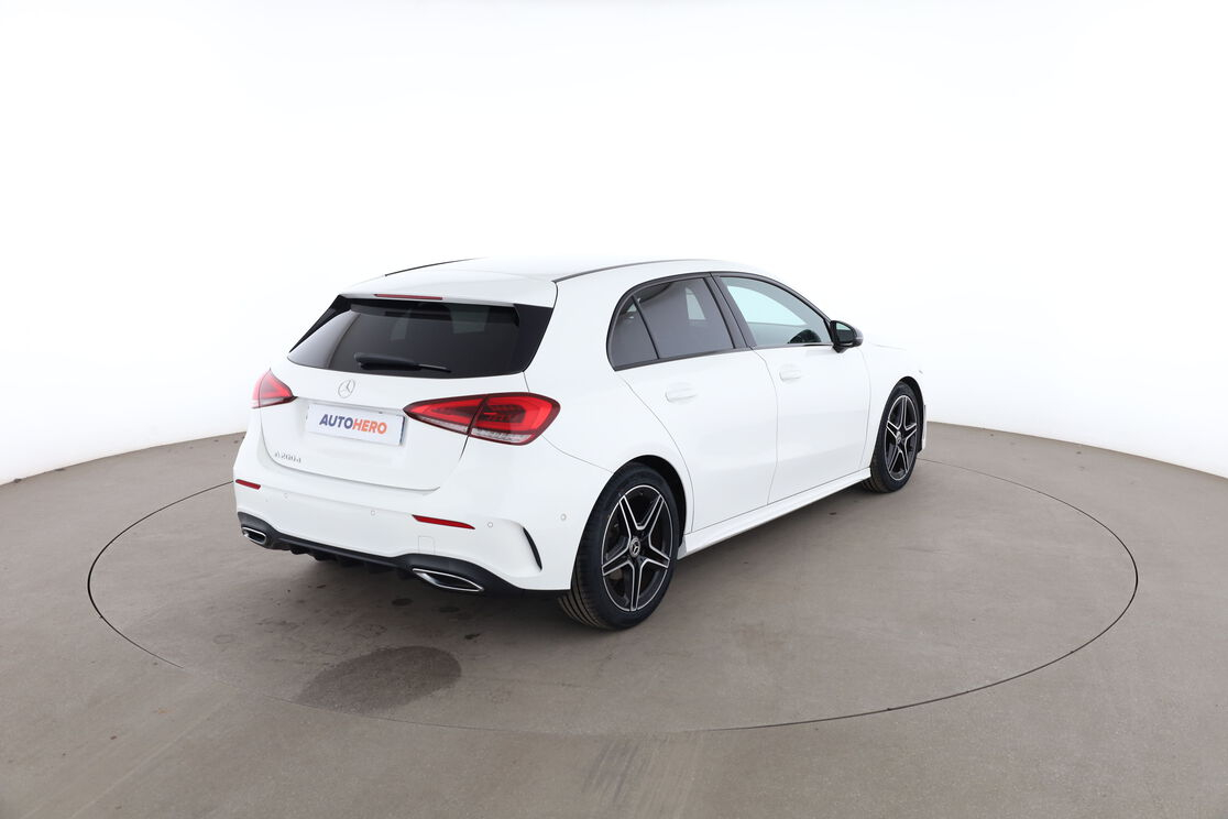 Mercedes-Benz Classe A 200 d AMG Line 8G-DCT — photo 5