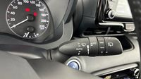 Toyota Yaris 116h Dynamic Business Affaire MY22 + Programme Toyota Expérience — photo 24