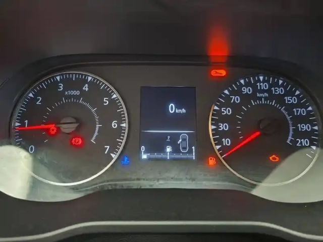 Dacia Duster blue dci 115 4x2 — photo 35