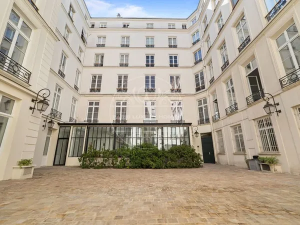 Superbe loft avec verrière à Paris 1er
