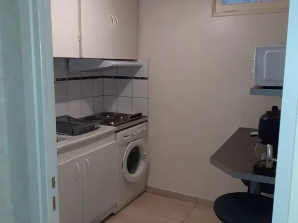 particulier F2 meuble