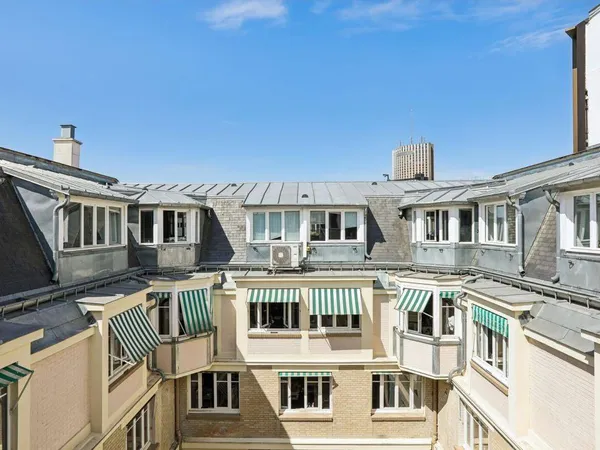 Bureaux 362 m²