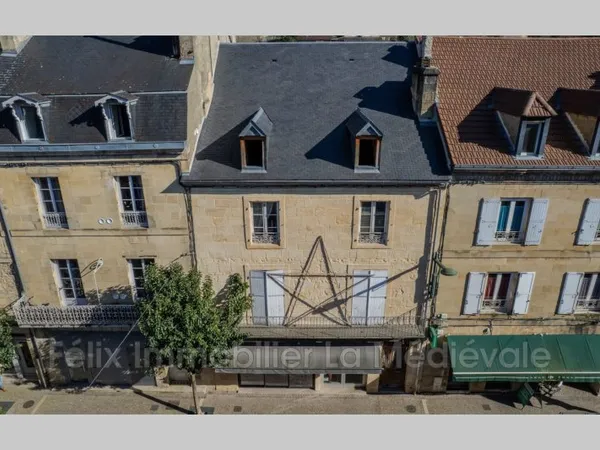 Appartement 10 pièces 320 m²