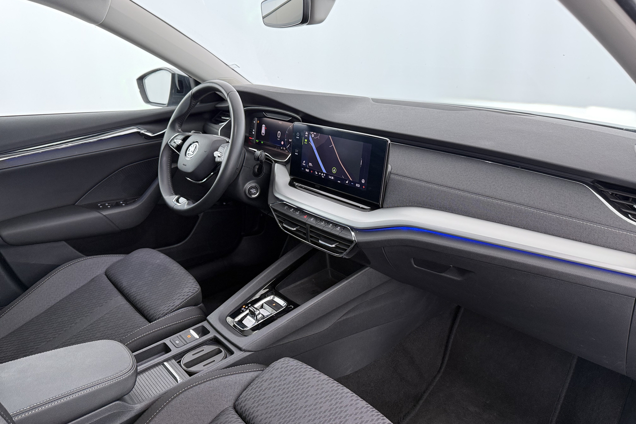Skoda Octavia Combi — photo 13