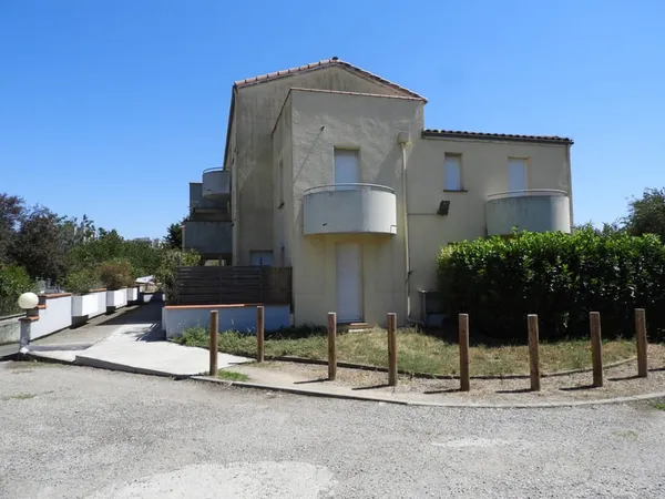 T1 BIS Meublé - 32 m2 - avec place de parking dans une résid