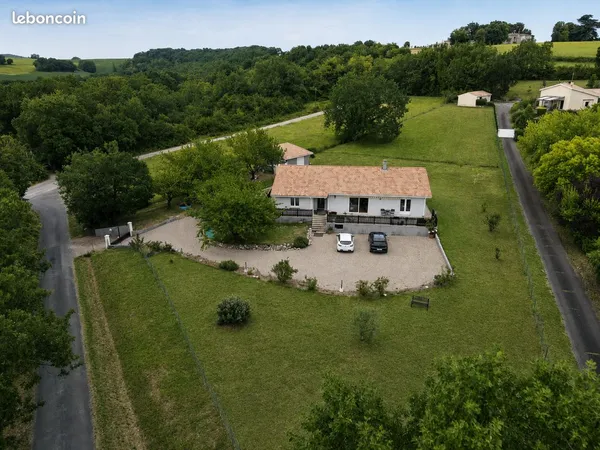 Coteau Lagarrigue Aiguillon - Maison plain-pied 155 m² - 5 chambres - Terrain 3 200 m² - DPE C